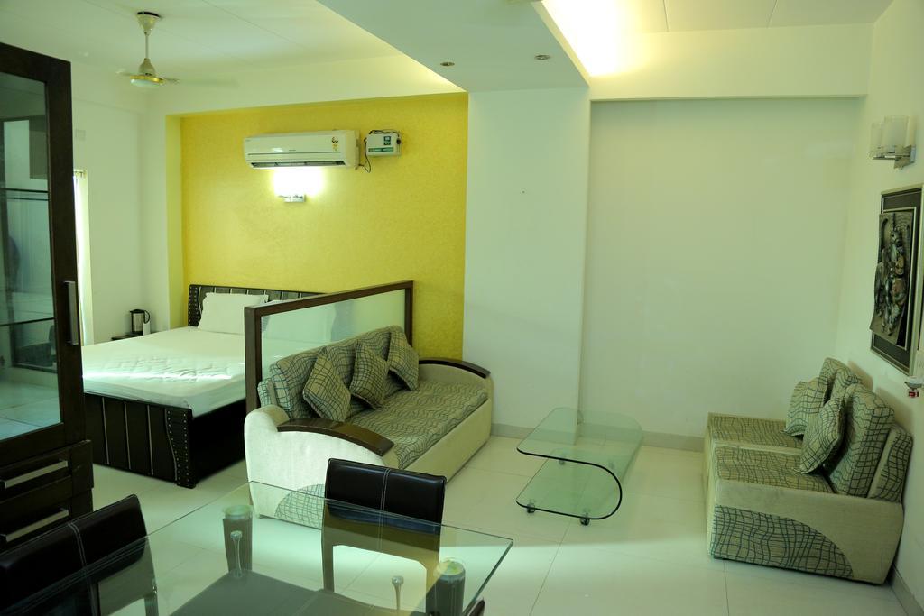 Resortharekrishnaorchid Vrindāvan Extérieur photo