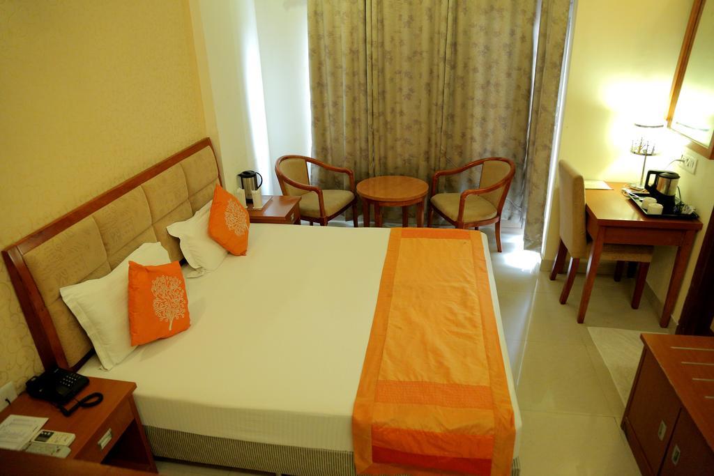 Resortharekrishnaorchid Vrindāvan Extérieur photo
