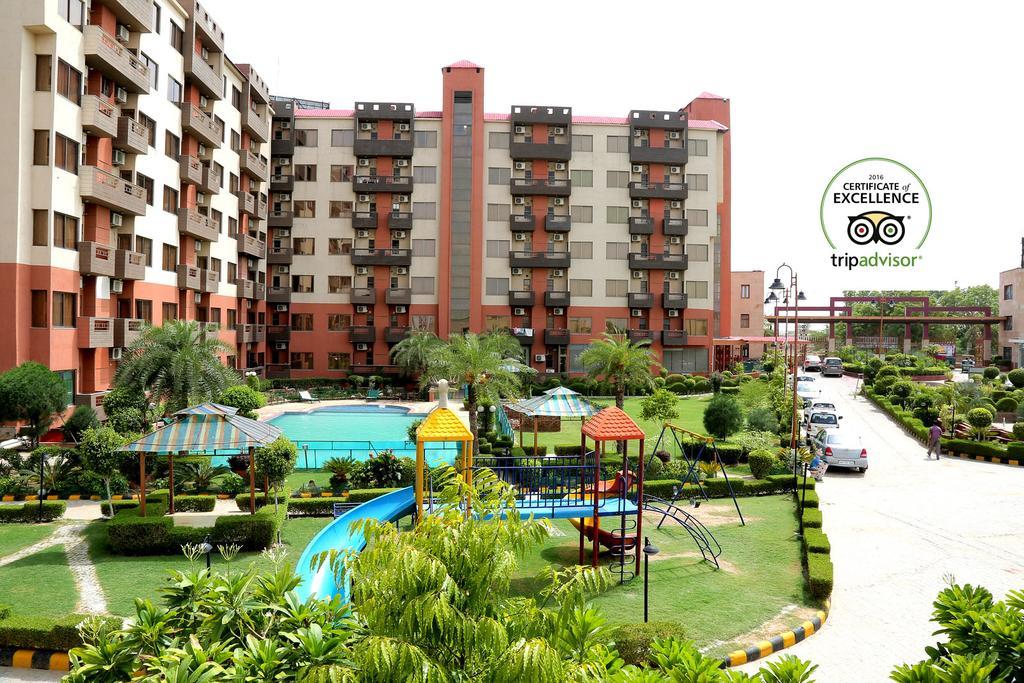 Resortharekrishnaorchid Vrindāvan Extérieur photo