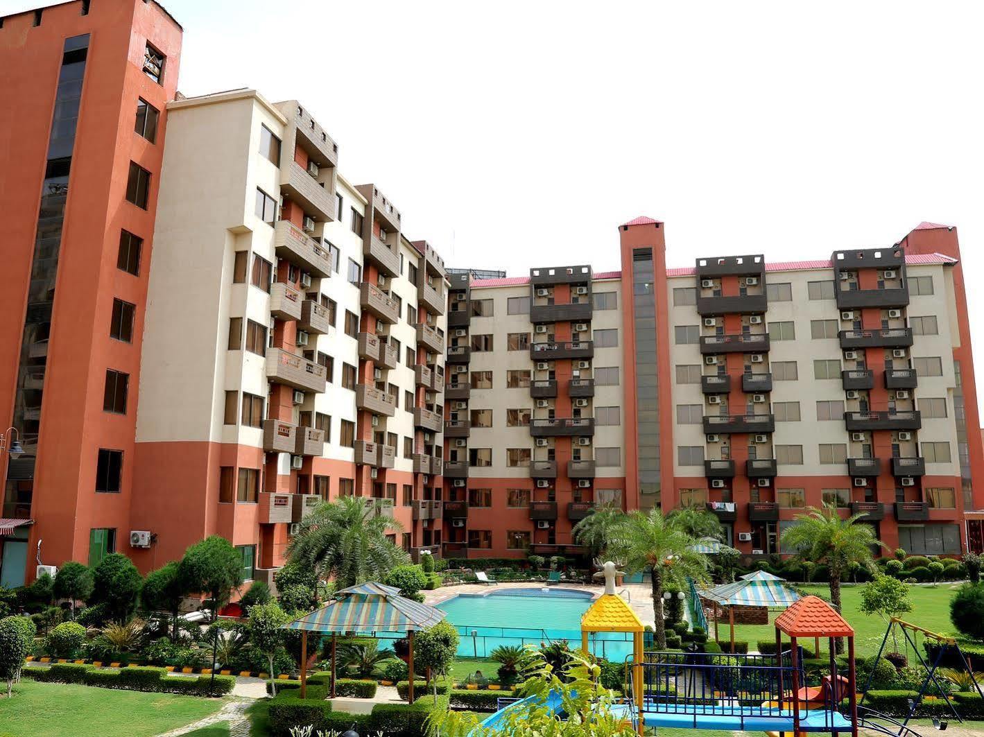 Resortharekrishnaorchid Vrindāvan Extérieur photo